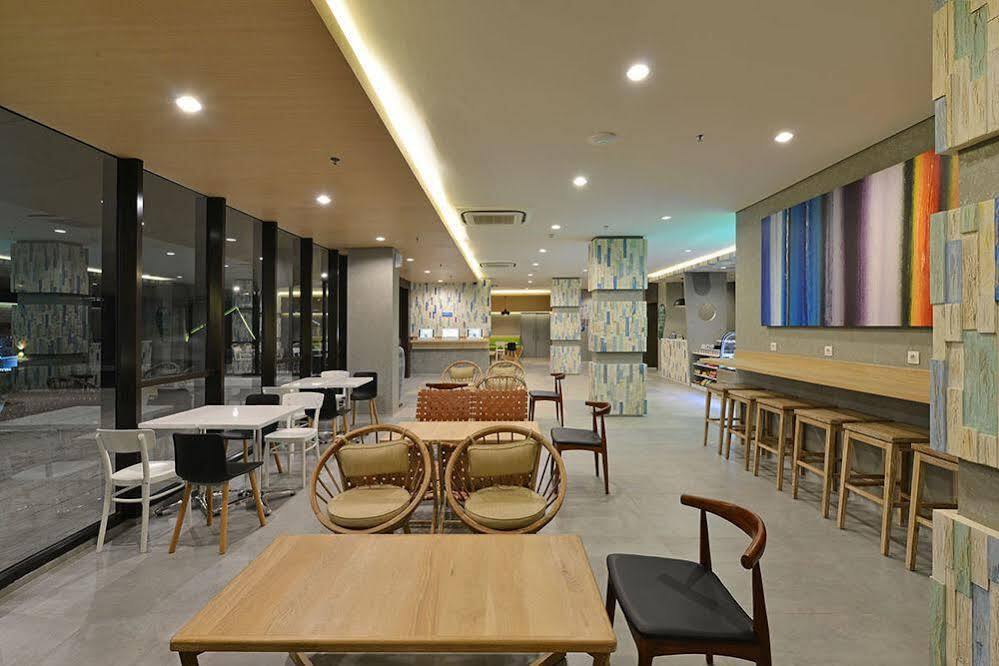 Pop! Hotel Timoho Yogyakarta Extérieur photo